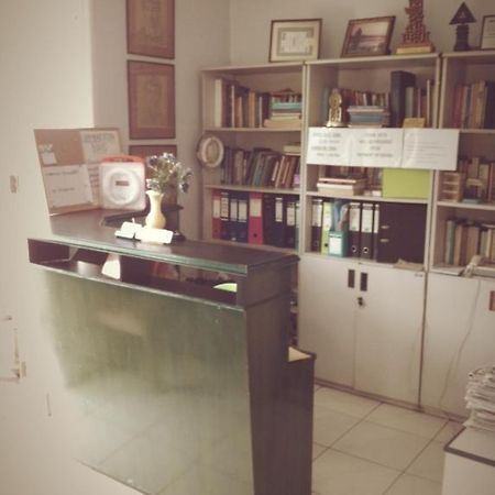 Bangka Bed And Breakfast Jakarta Bagian luar foto