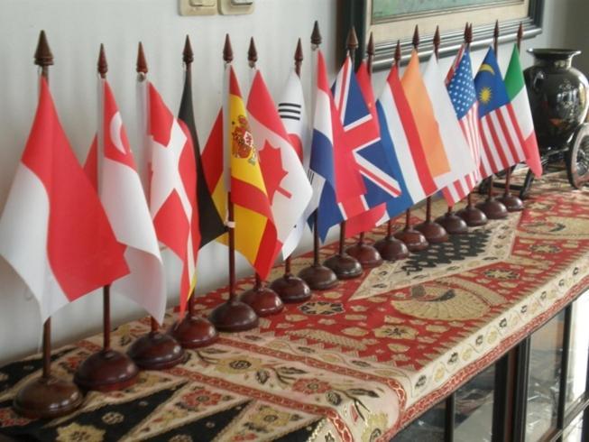 Bangka Bed And Breakfast Jakarta Bagian luar foto